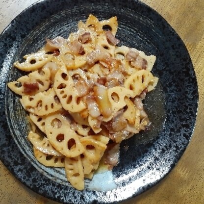 簡単でご飯にぴったりでした。蓮根のしゃきしゃきとした歯ごたえが煮物より美味しかったです。